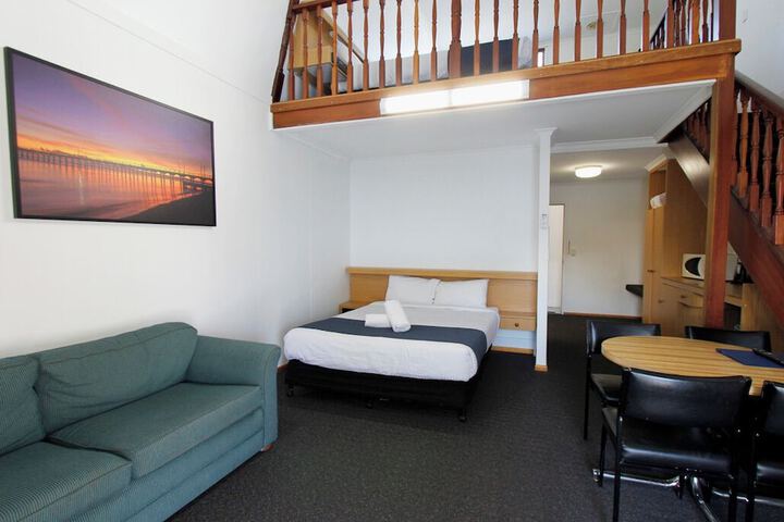 Room 40 of 60