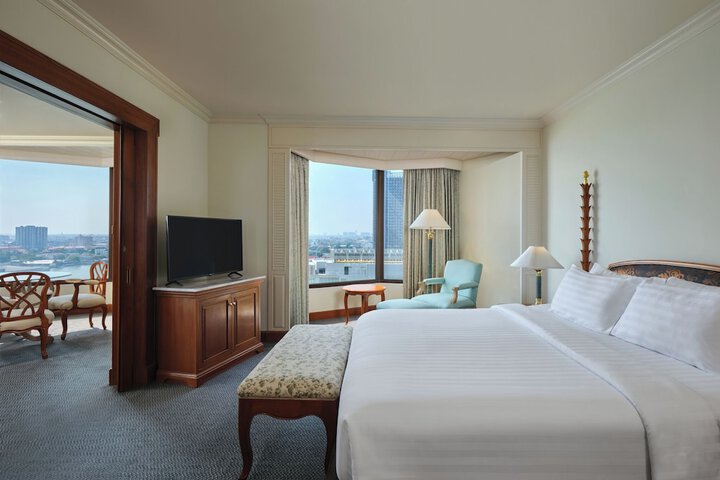 Room 60 of 176
