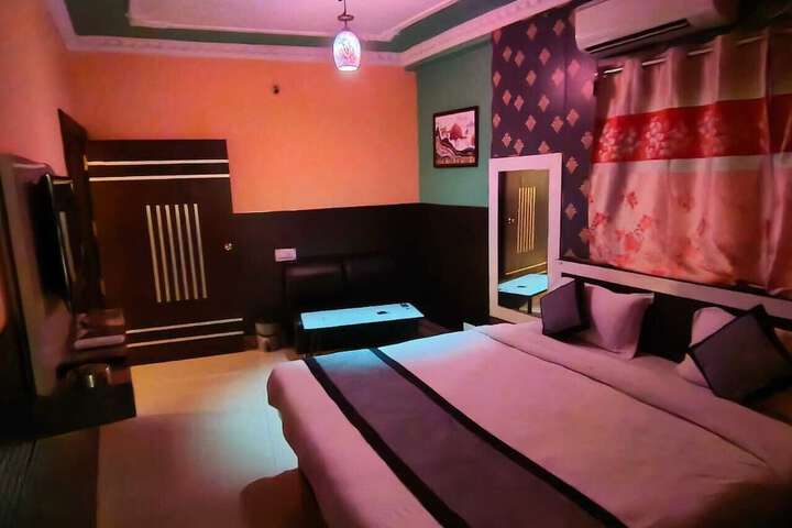 Hotel J B Palace in Ramgarh
