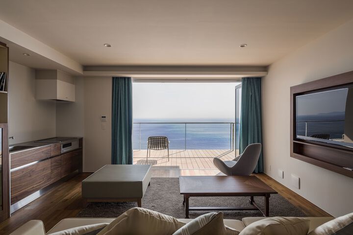 Room 9 of 56