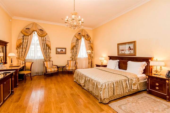 Room 16 of 61