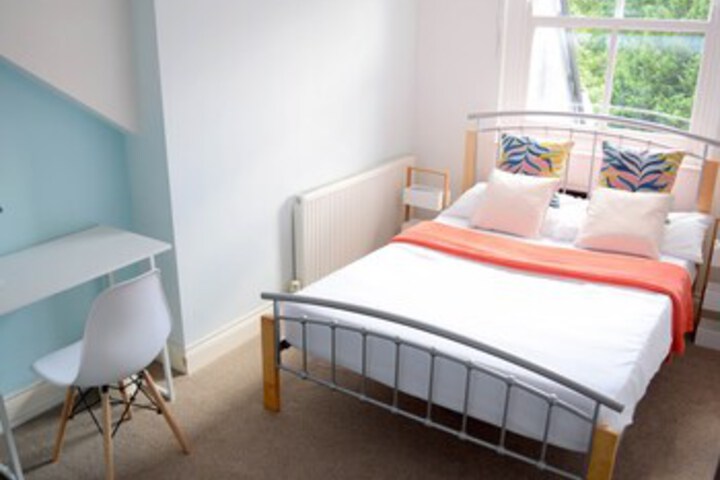 Room 10 of 53