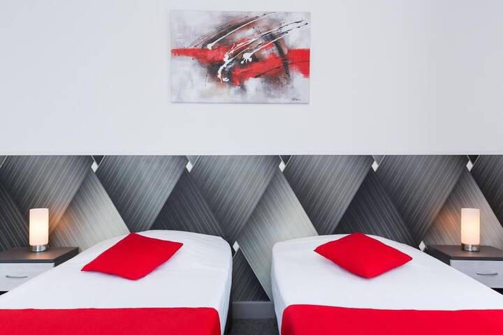 Room 21 of 50