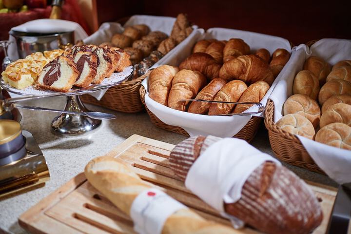 Breakfast/Coffee Service 33 of 48