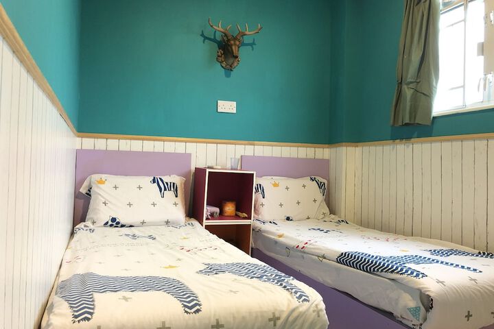 Room 6 of 23