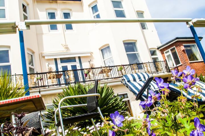 Hotel Exterior 59 of 70