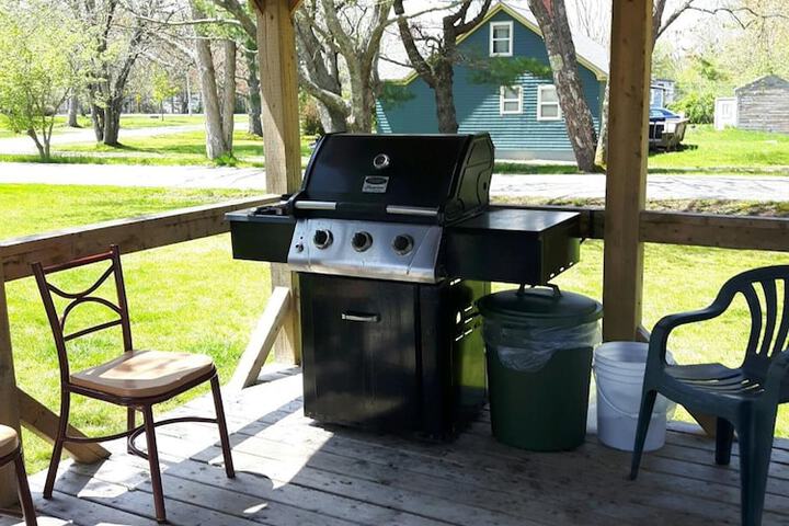 Property Grounds 19 of 32