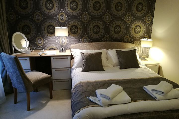 Room 28 of 118
