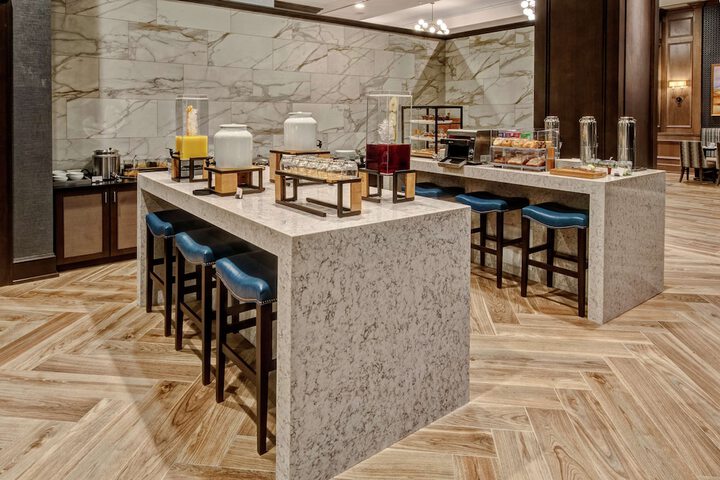 Breakfast area