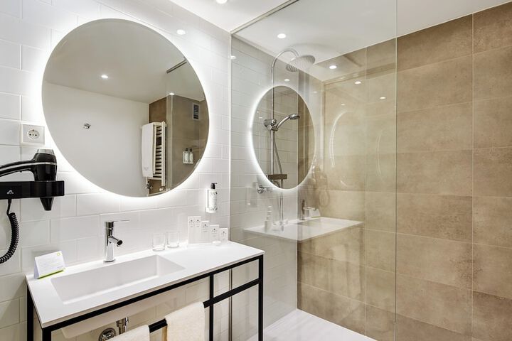 Clean Restrooms