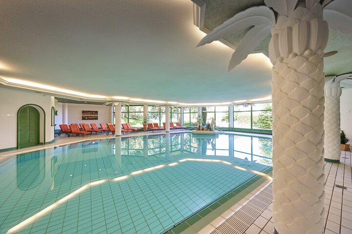 Pool 21 of 42