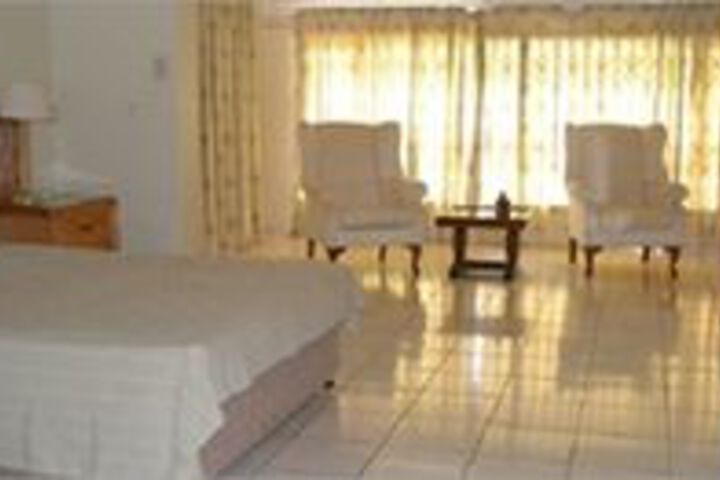 Room 7 of 14