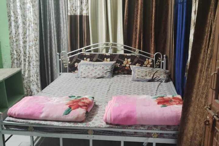 Room 3 of 29
