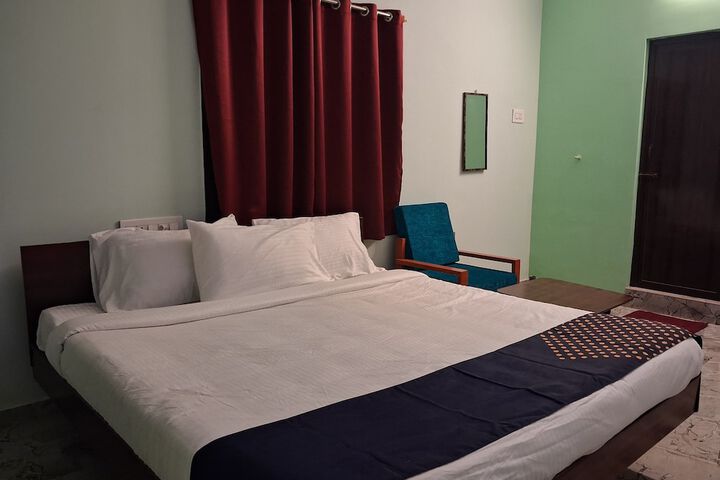 Room 54 of 63