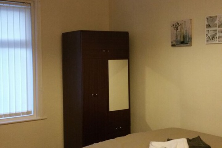 Room 10 of 22
