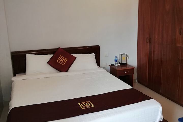 Room 5 of 26
