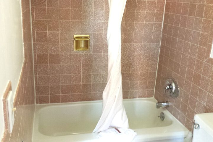 Room 22 of 26