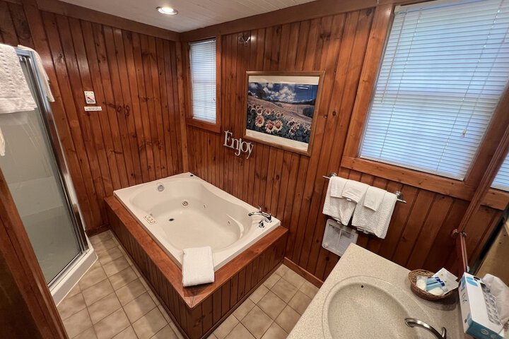 Room 19 of 48