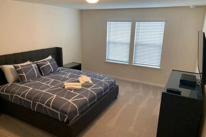 Room 6 of 22