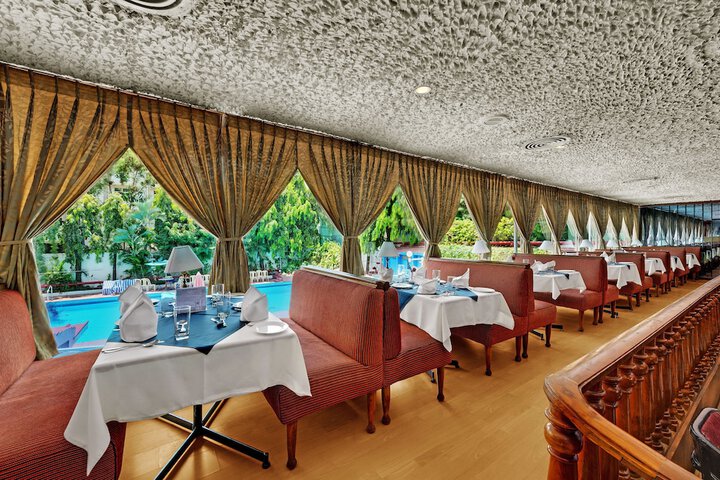 Dining Photos