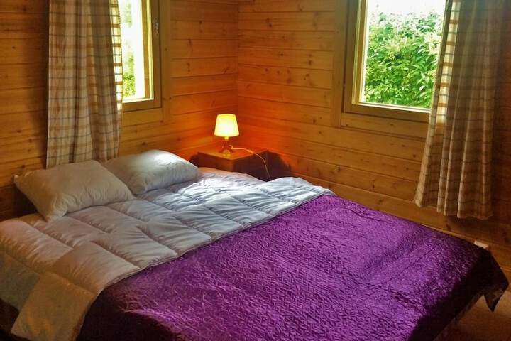 Room 6 of 15