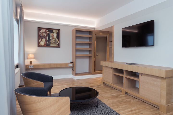 Room 35 of 80