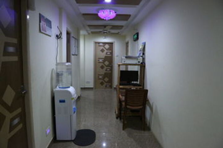 Ballroom/Hall 29 of 36