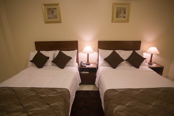 Room 10 of 52