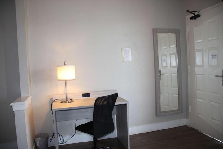 2 Double Beds City View (2 of 8)