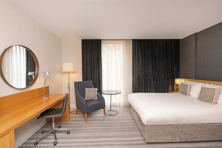 Room 18 of 150