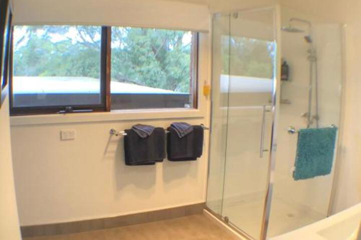 Room 3 of 12