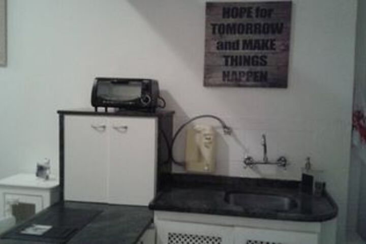 Room 11 of 34
