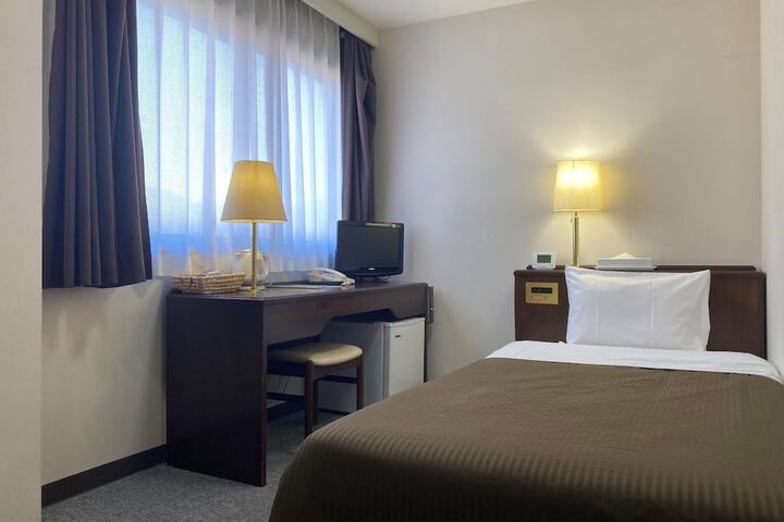 Room 20 of 37