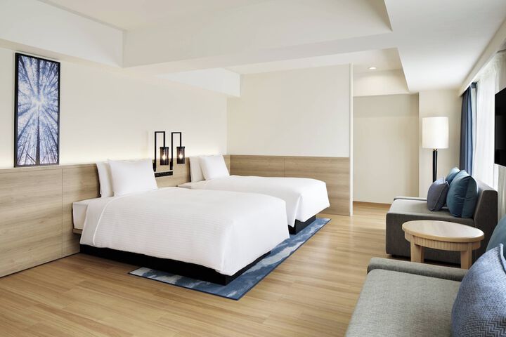 Room 10 of 63