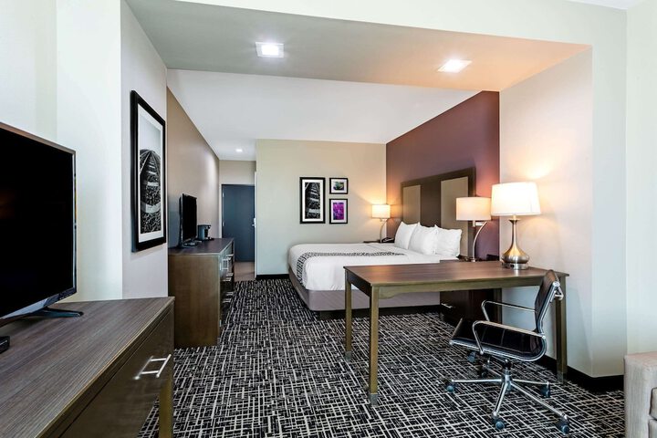 Room 22 of 47