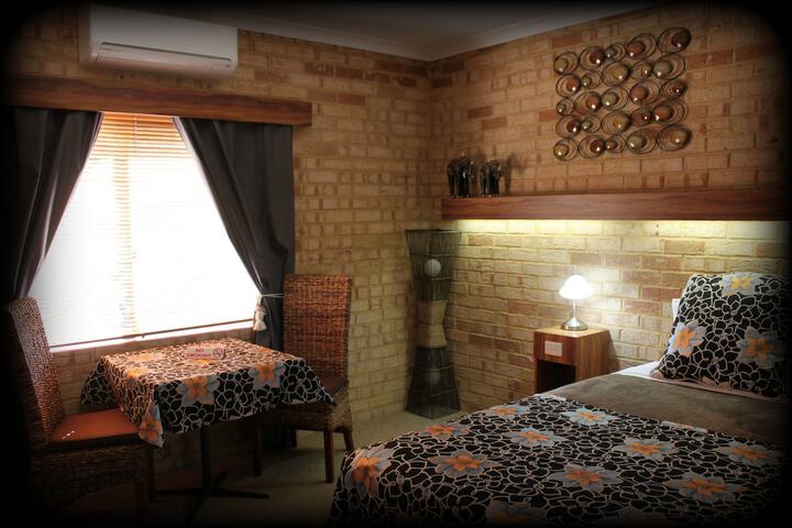 Room 5 of 55