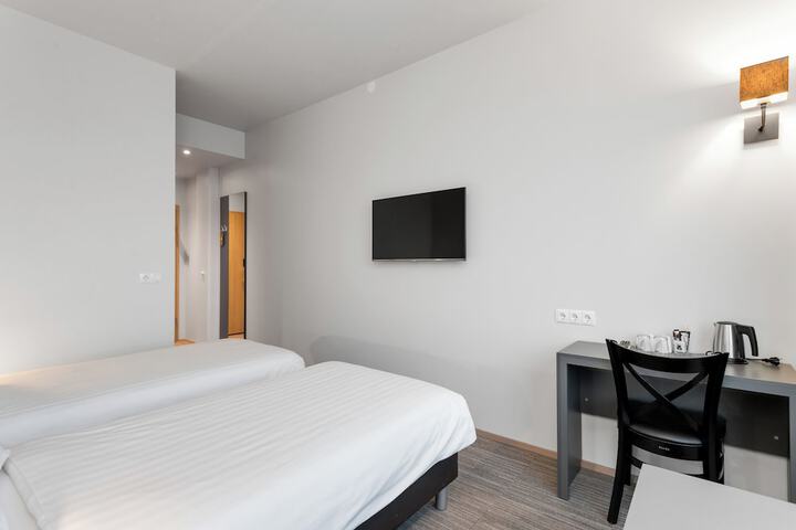 Room 26 of 78