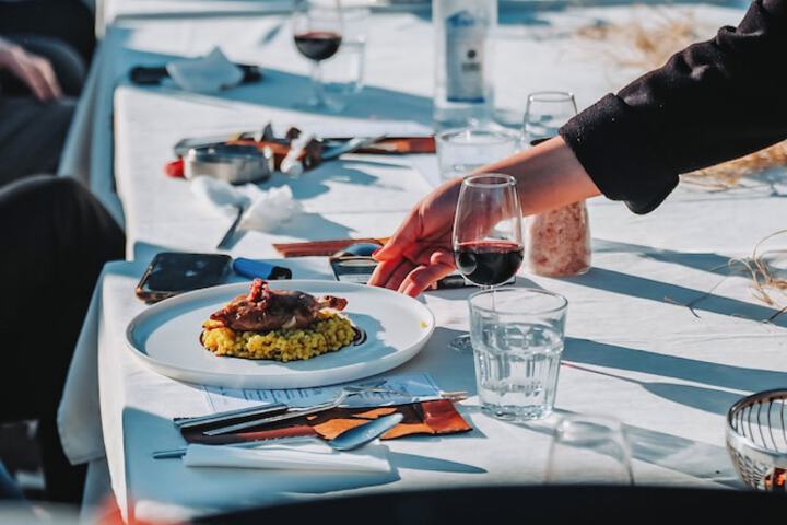 Dining 120 of 228