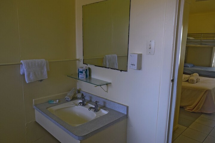 Room 47 of 79