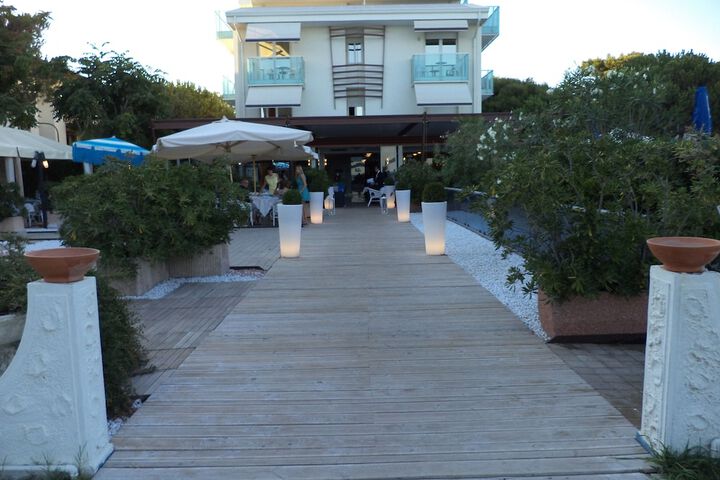 Hotel 50 of 68