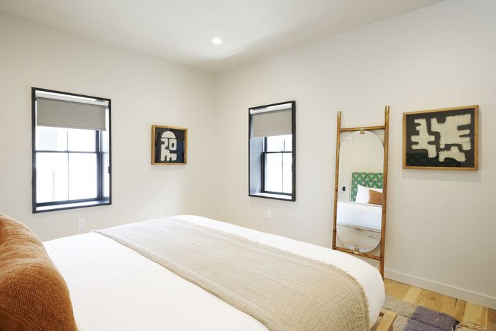 Room 153 of 179