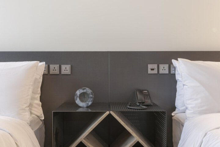 Room 14 of 117
