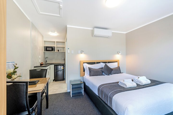 Room 36 of 72