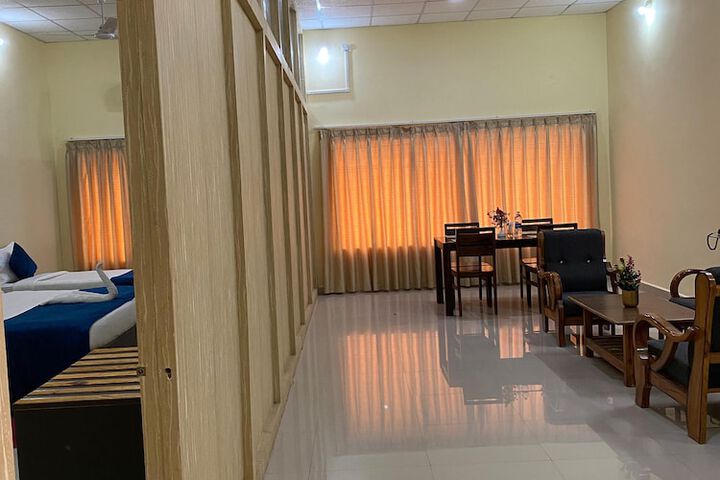 Room 8 of 36