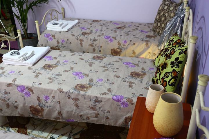 Room 16 of 30