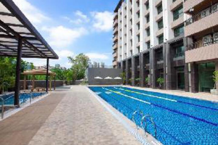 Pool 9 of 23