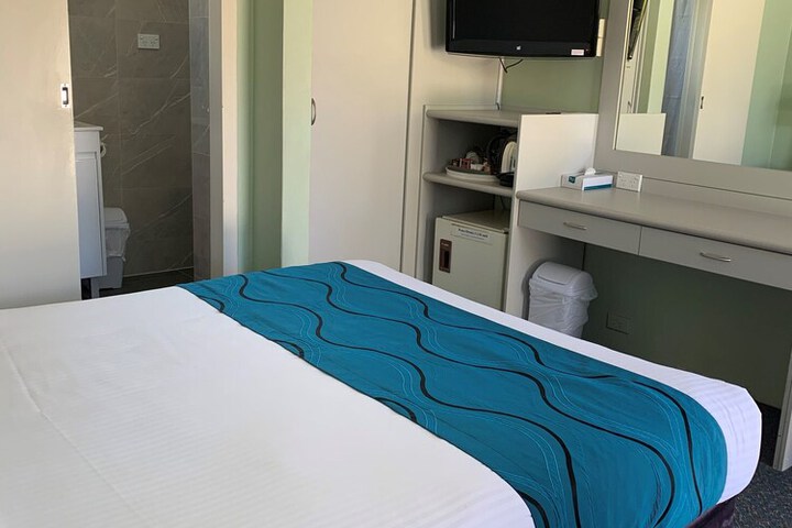 Room 17 of 48