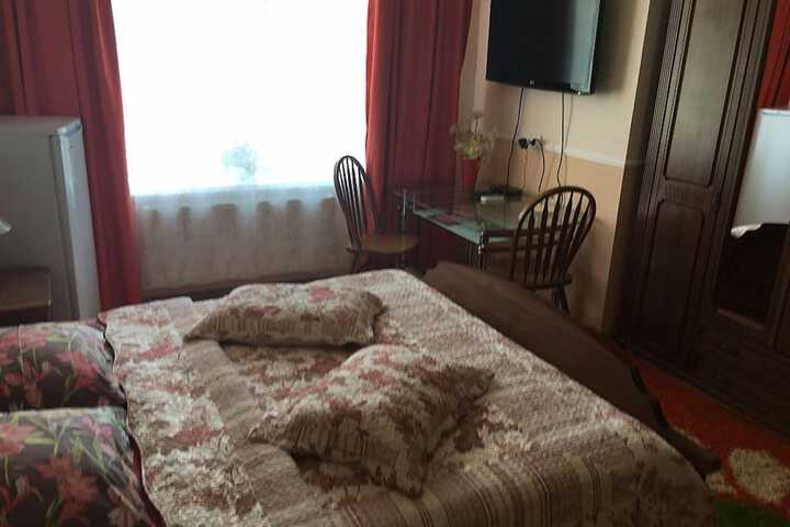 Room 5 of 28