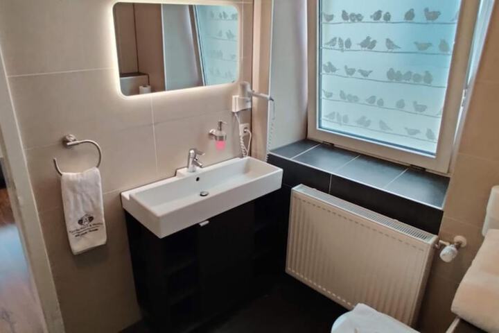 Room 40 of 61