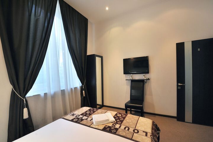 Room 21 of 60